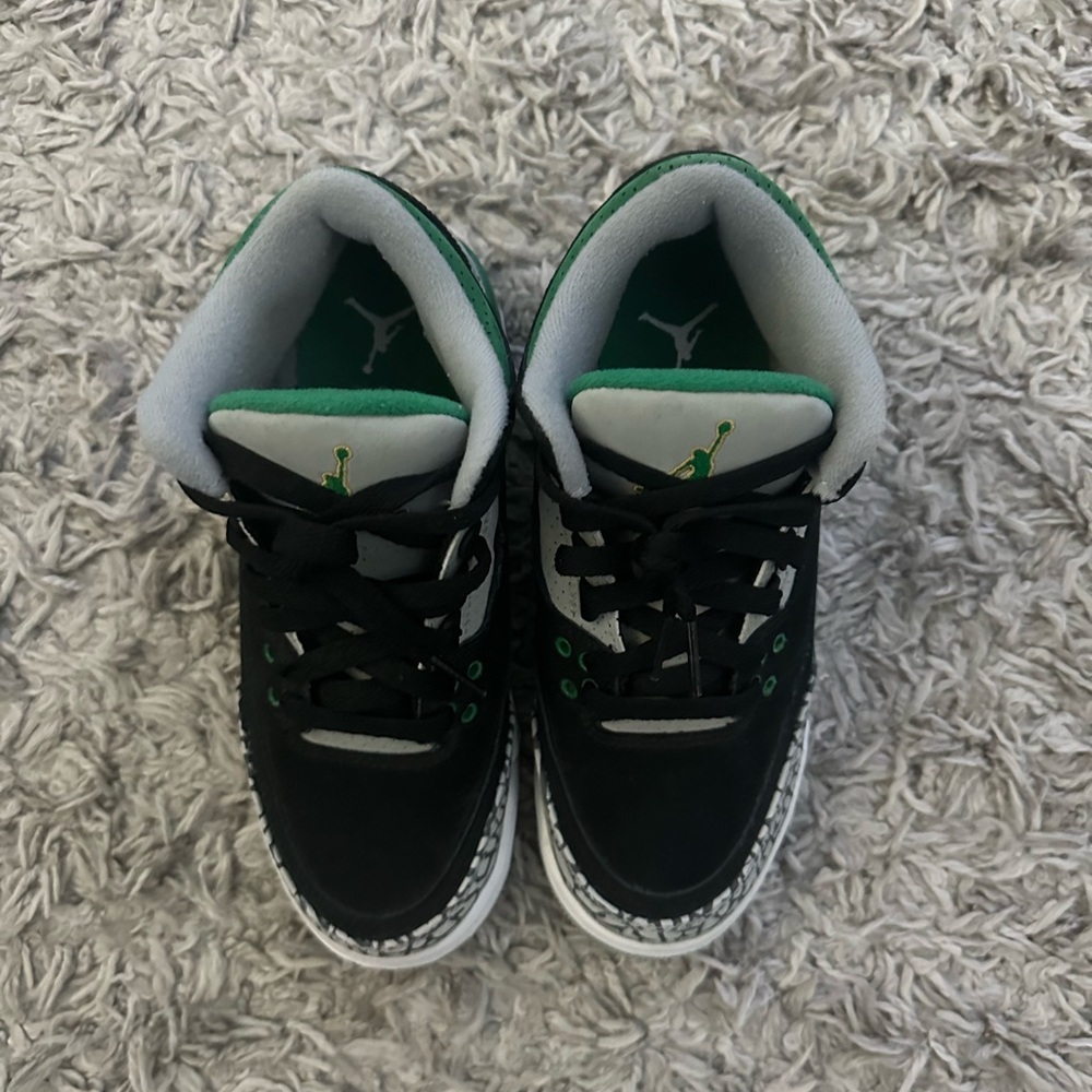 Retro Jordan 3 - Picture 4 of 6